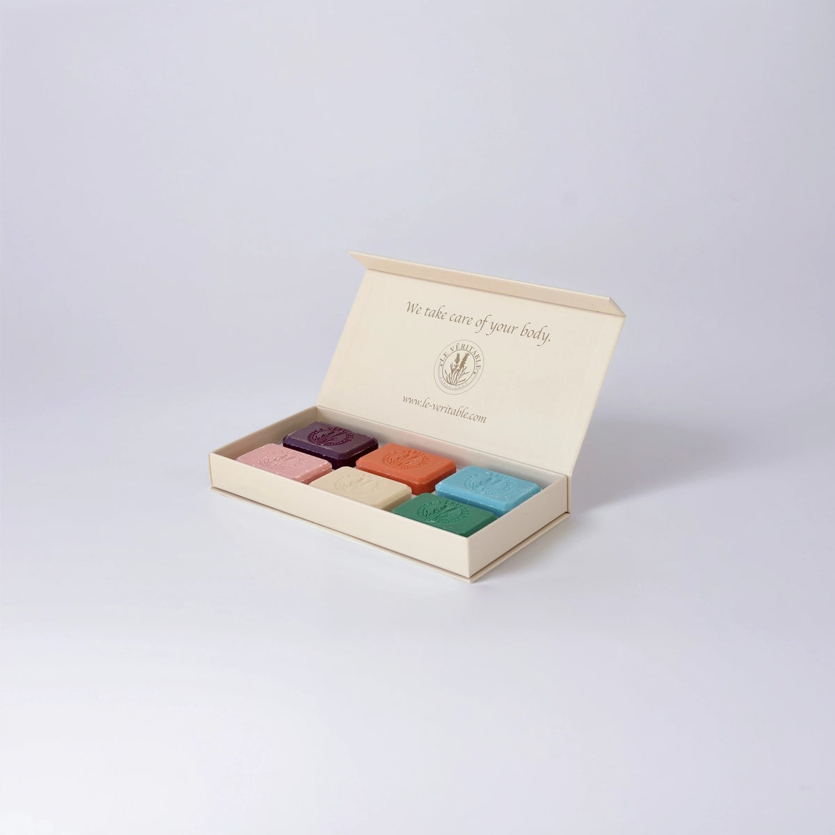 COFFRET 6 SAVONS - TERRE D'ESSENCES - 750g